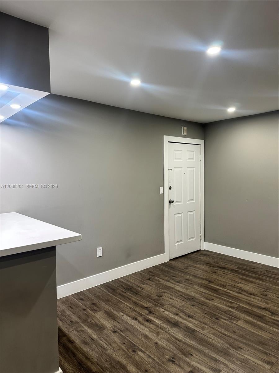 9449 SW 76th St # T5, Miami FL 33173 photo 5