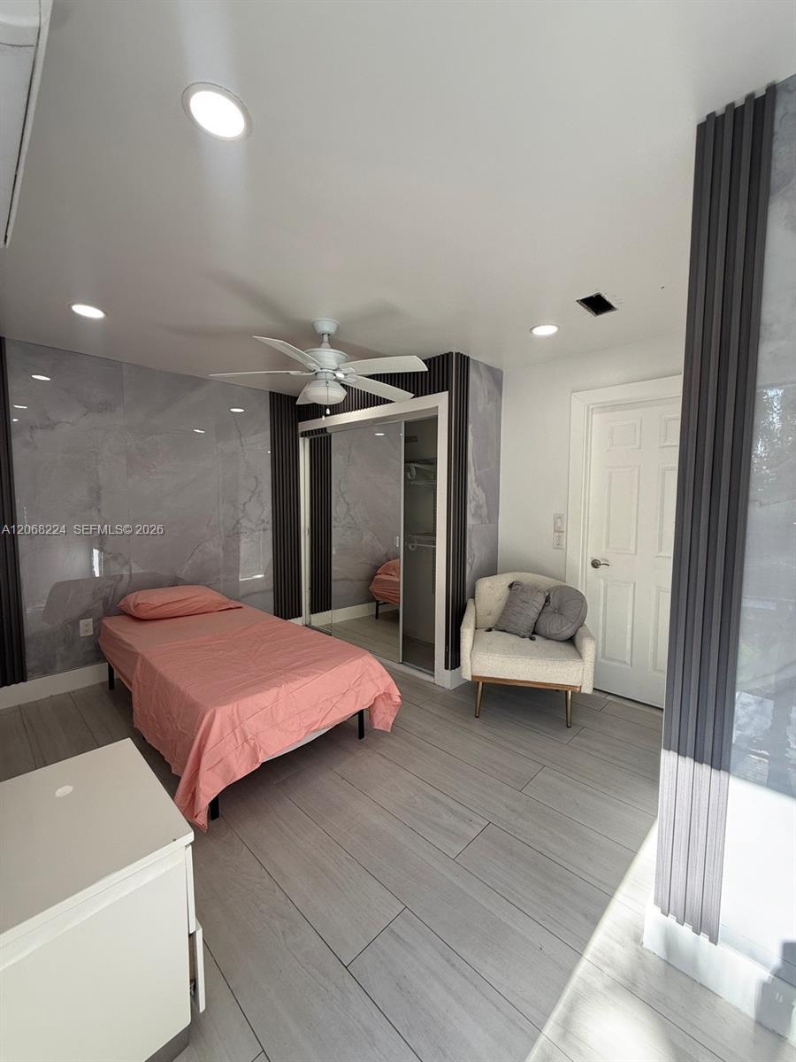1140 N Douglas Rd # 0, Pembroke Pines FL 33024