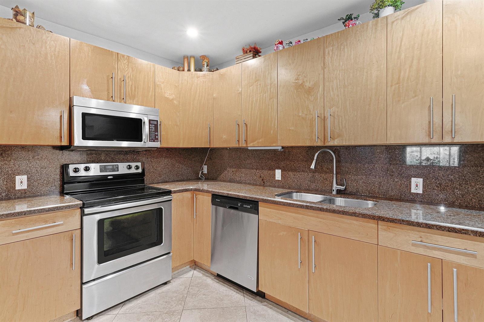 2757 SW 2ND Street # 2757, Delray Beach FL 33445 photo 5
