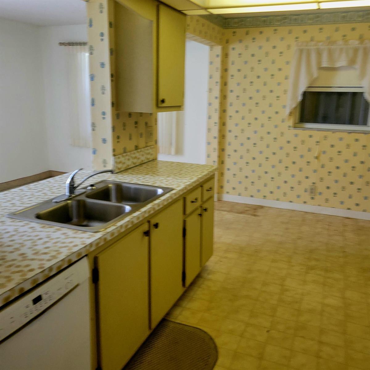 725 SW 18th Court, Boynton Beach FL 33426 photo 3