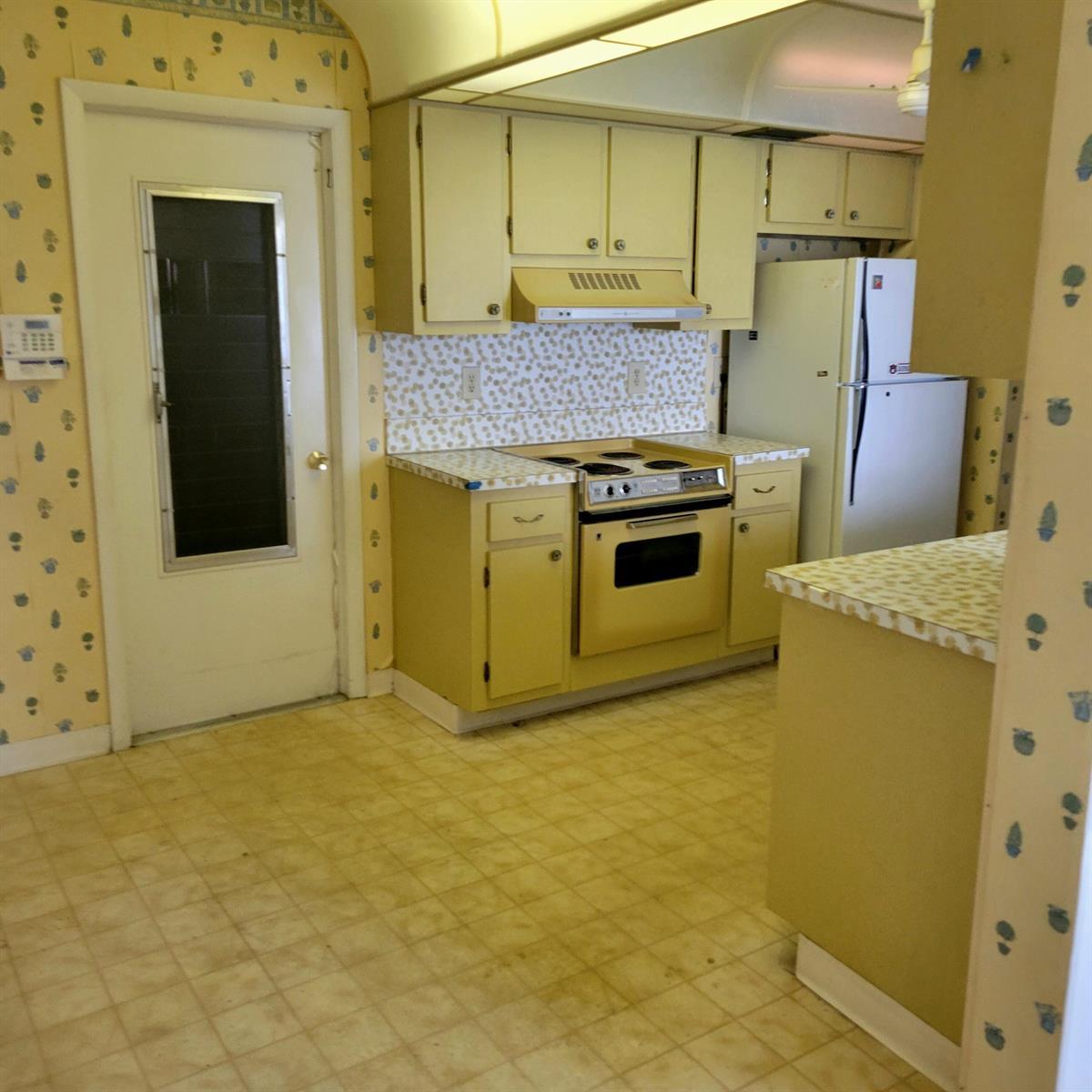 725 SW 18th Court, Boynton Beach FL 33426 photo 4