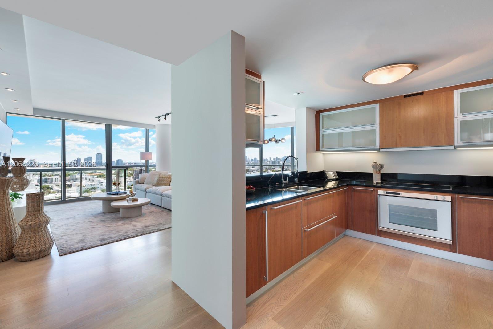 Miami Beach, FL 33139 photo 3