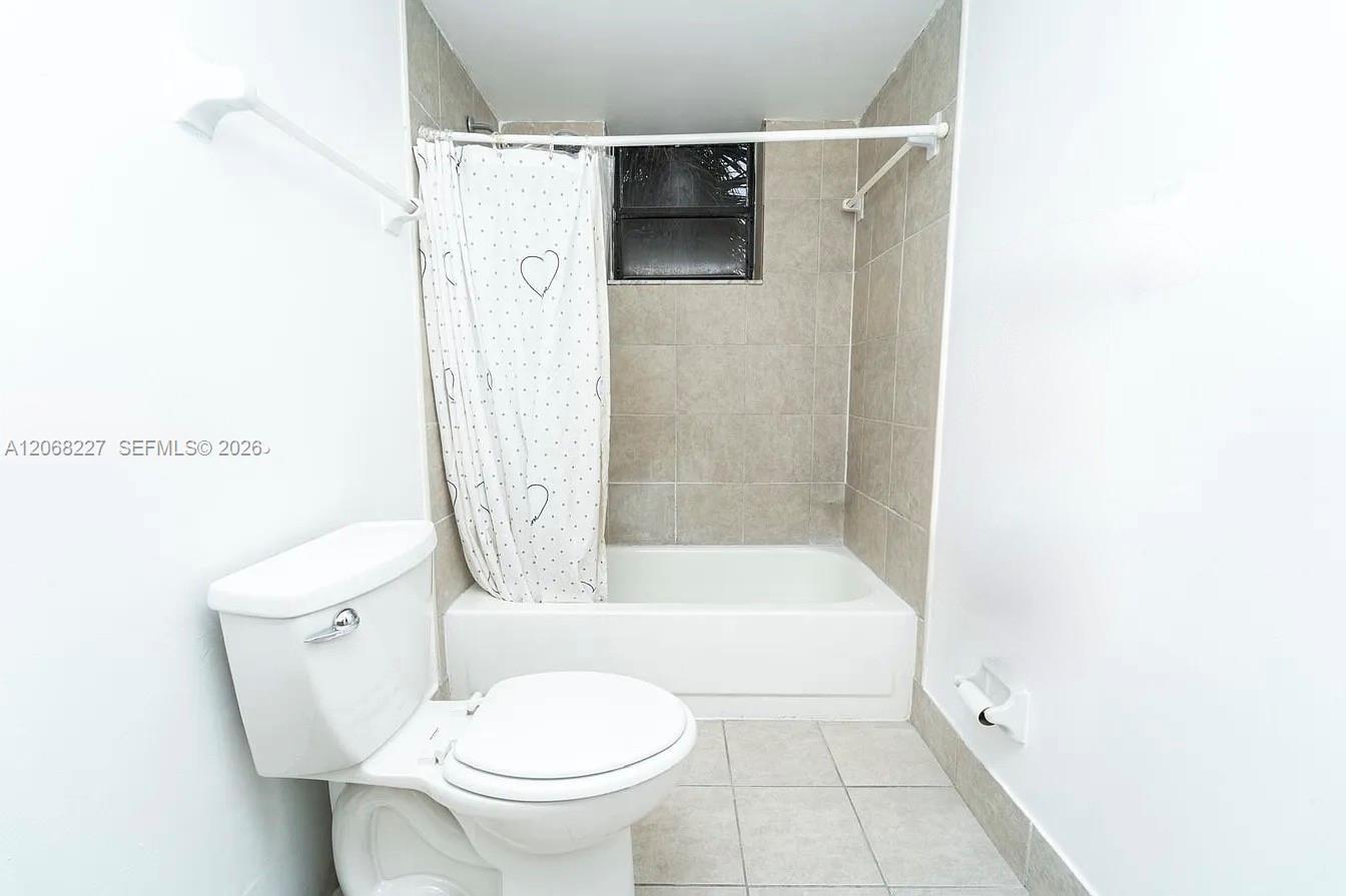 576 NW 114th Ave # 203, Sweetwater FL 33172 photo 4