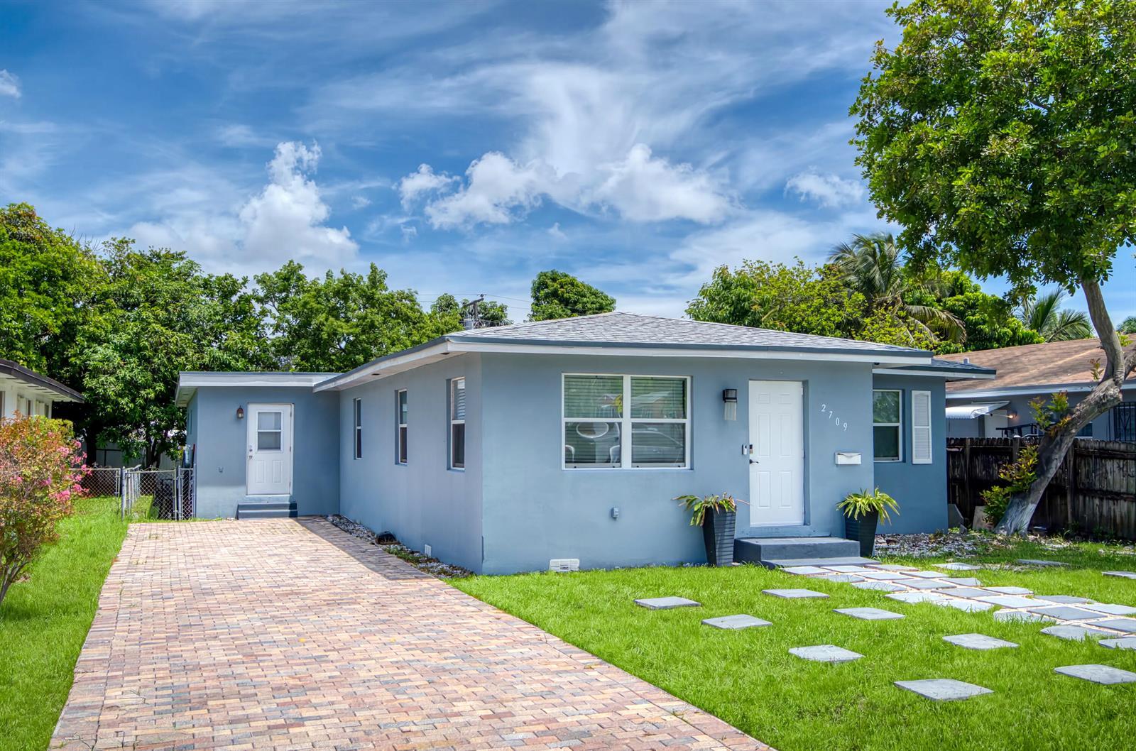2709 Dewey Street, Hollywood FL 33020