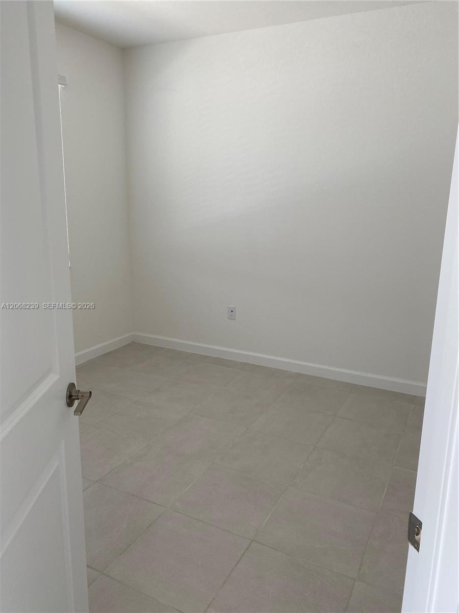 20672 NE 7th Pl # 20672, Miami FL 33179 photo 5
