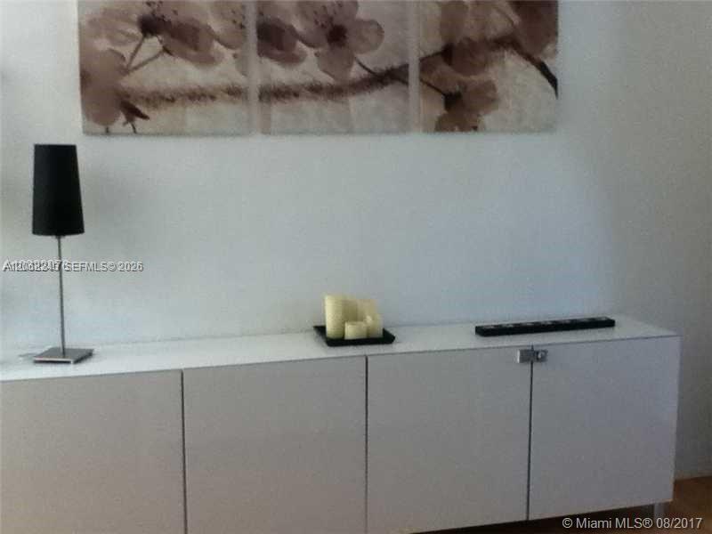 549 Meridian Ave # 10, Miami Beach FL 33139 photo 4