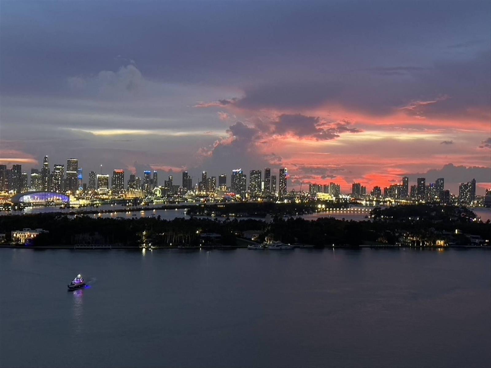 540 WEST Avenue # 2011, Miami Beach FL 33139