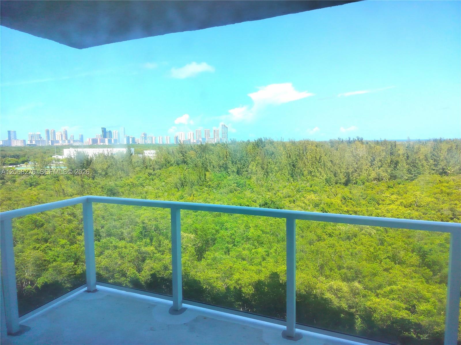 14951 Royal Oaks Ln # 1006, North Miami FL 33181 photo 2