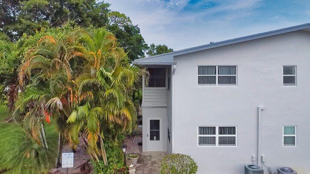 253 Coventry K, West Palm Beach FL 33417 photo 4