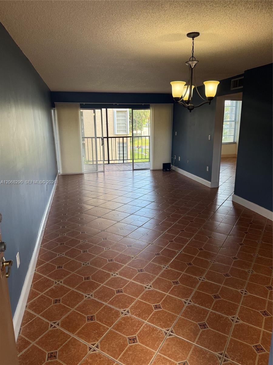 702 NW 87th Ave # 213, Miami FL 33172 photo 3
