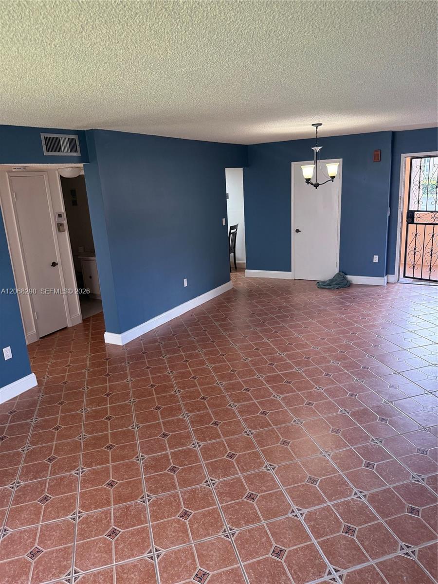 702 NW 87th Ave # 213, Miami FL 33172