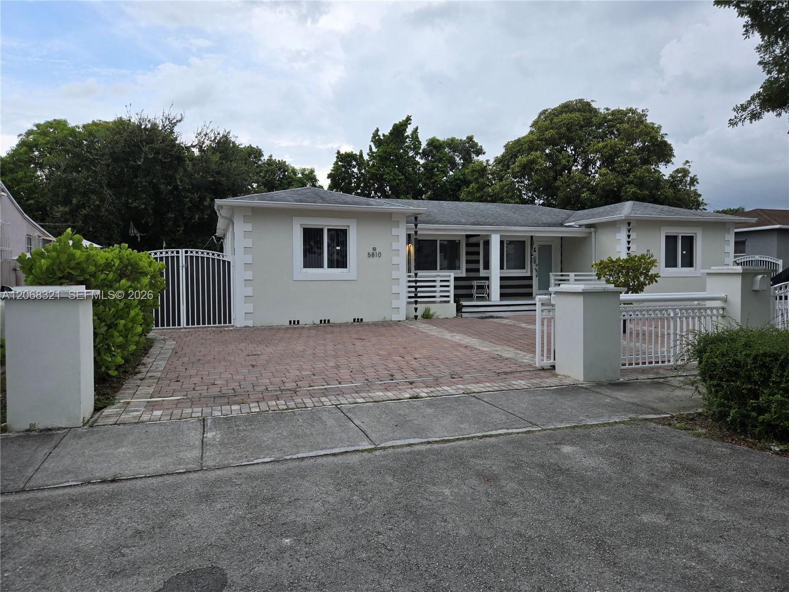5810 SW 9th St, West Miami FL 33144 photo 2