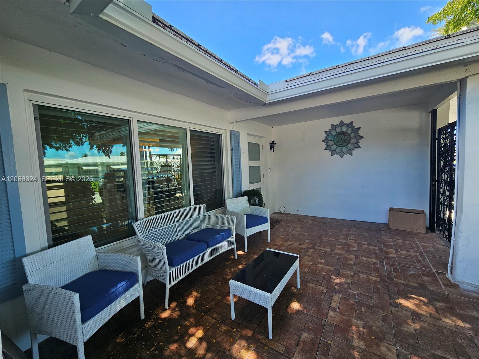 2661 NW 4th Ave, Pompano Beach FL 33064 photo 3
