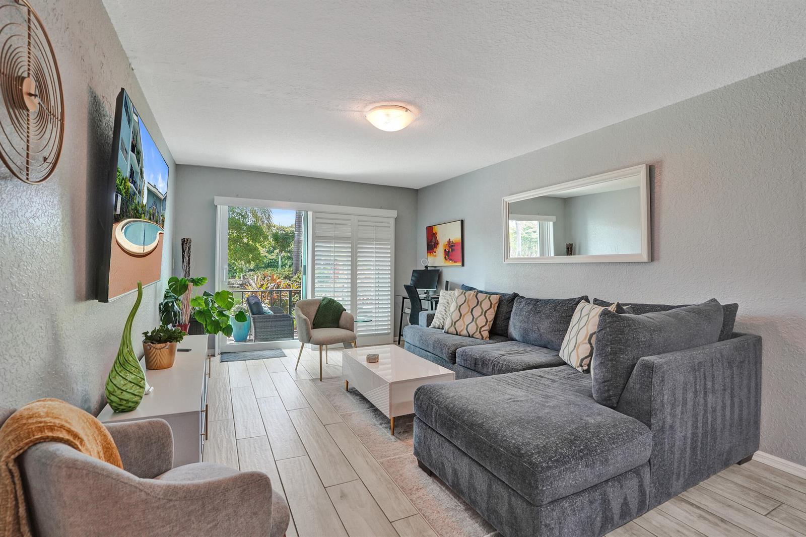 3004 NE 5TH Terrace # C, Wilton Manors FL 33334 photo 2