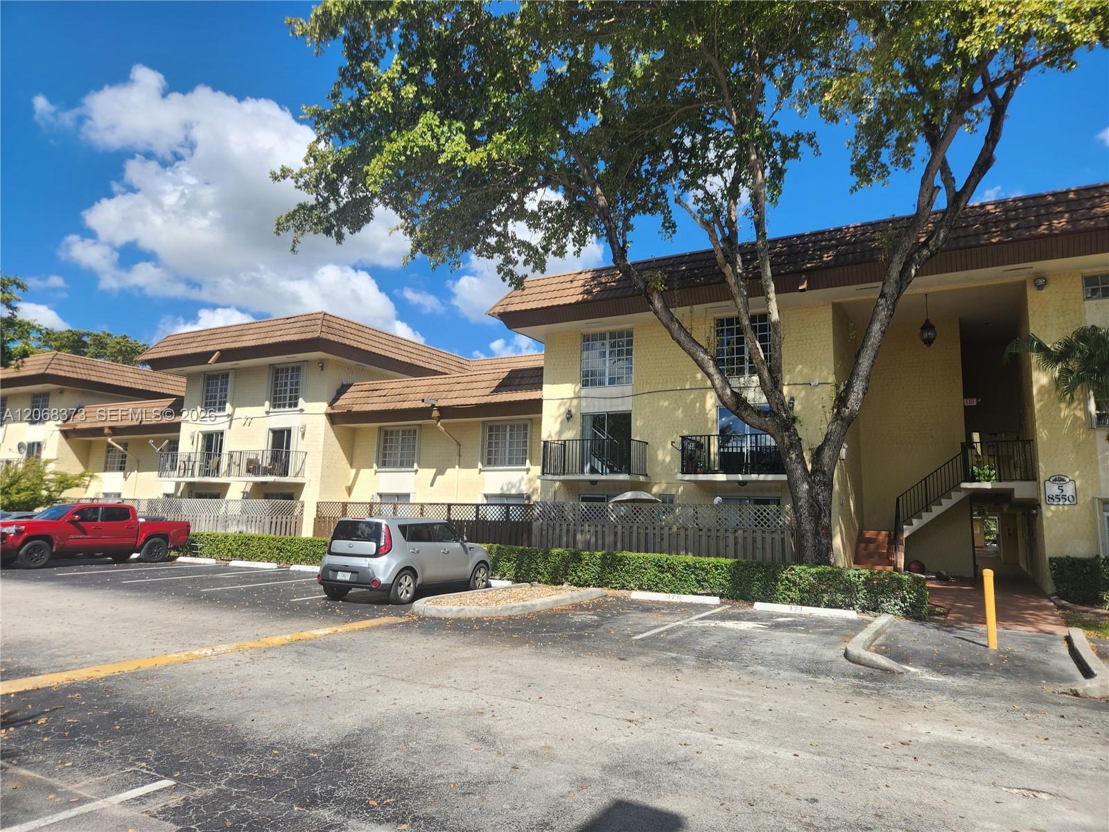 8550 SW 109th Ave # 207, Miami FL 33173 photo 3