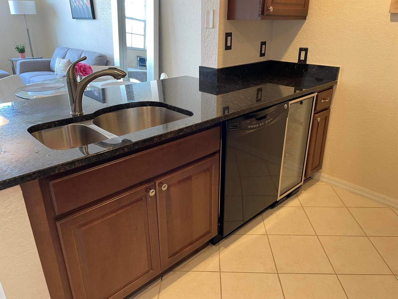 1801 N Flagler Drive # 818, West Palm Beach FL 33407 photo 2