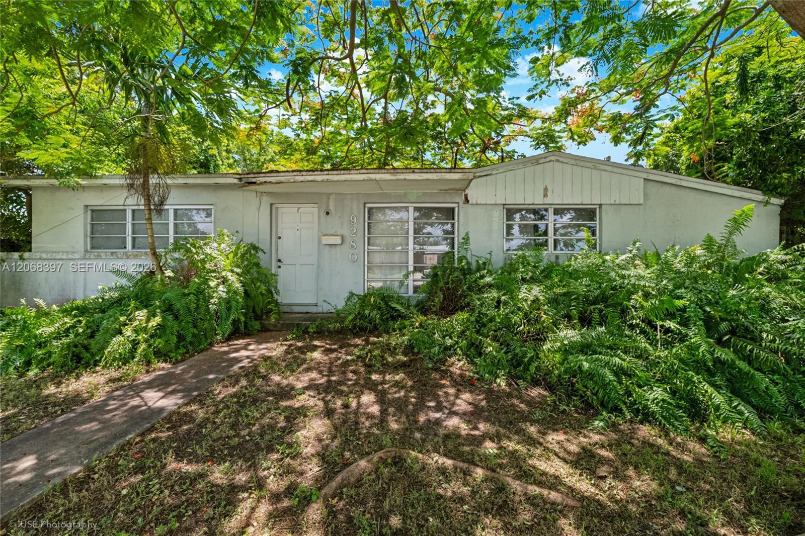 9280 Nautilus Dr, Cutler Bay FL 33189