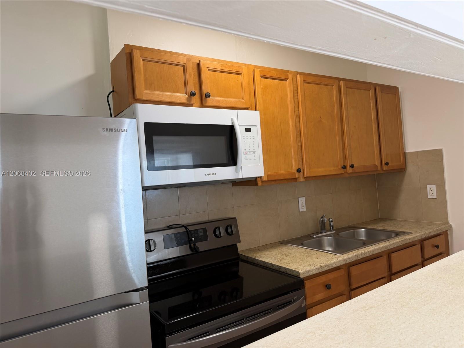636 SW 8th Ave # 636, Miami FL 33130 photo 5