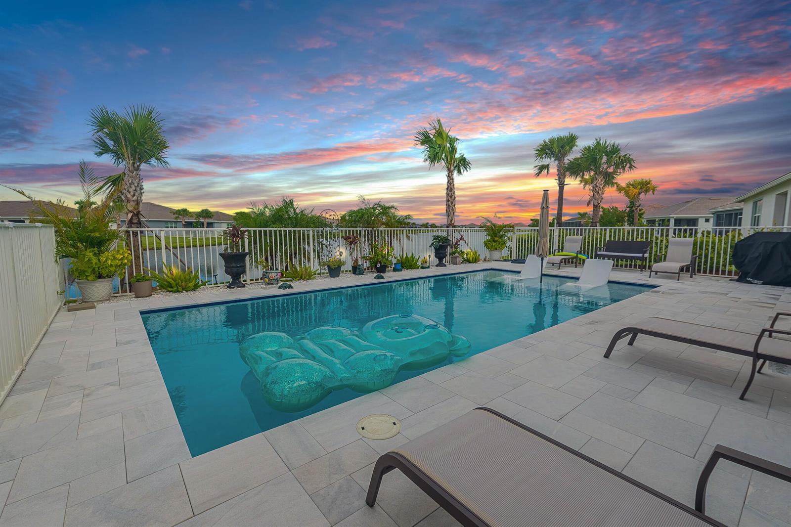 10152 SW SARCOLINE Drive, Port St. Lucie FL 34987 photo 2