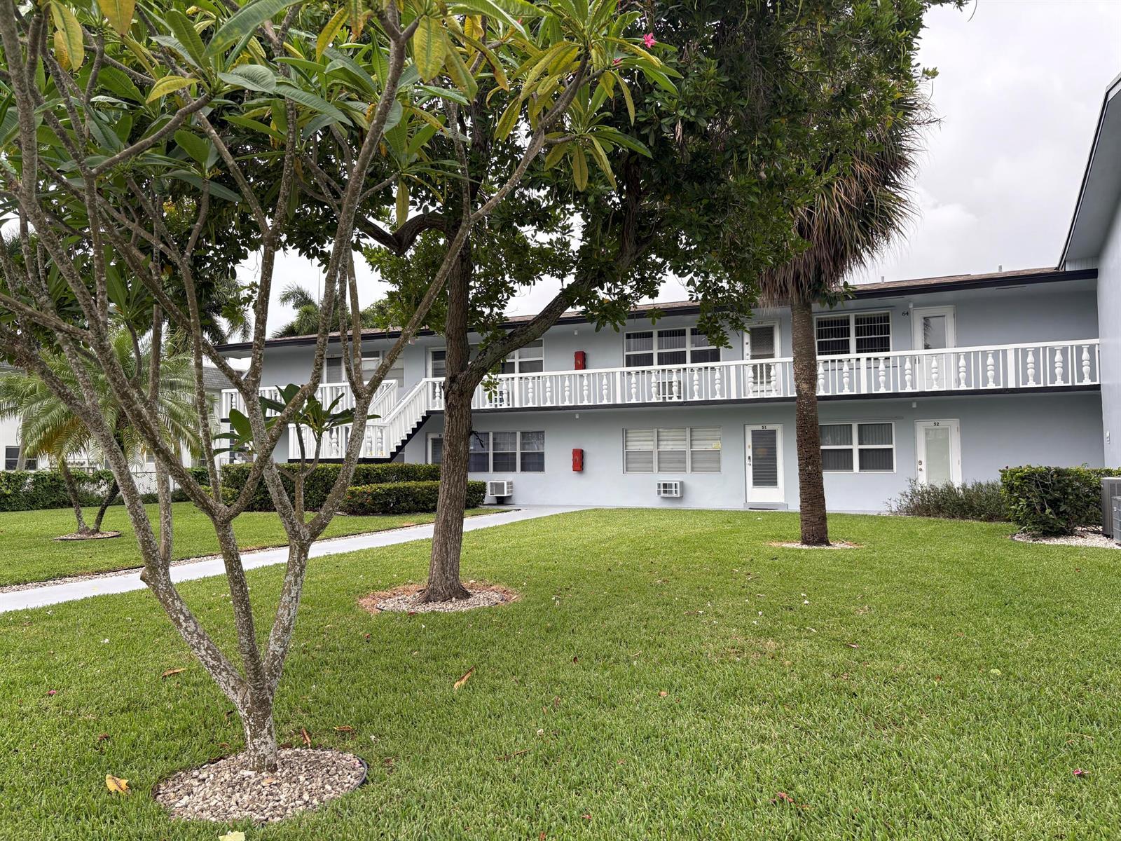 63 Coventry C, West Palm Beach FL 33417