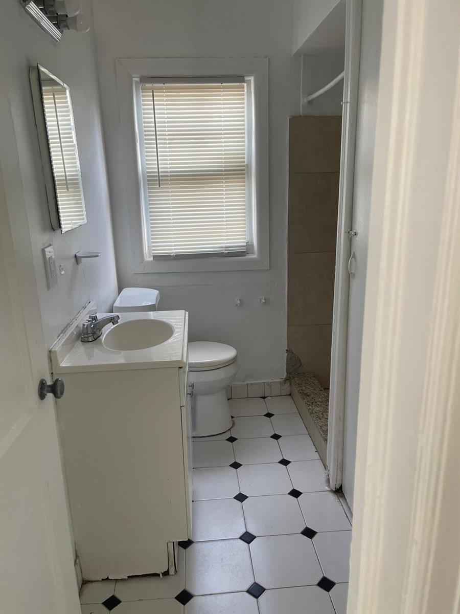 715 8th Avenue N, FL 33460 photo 3