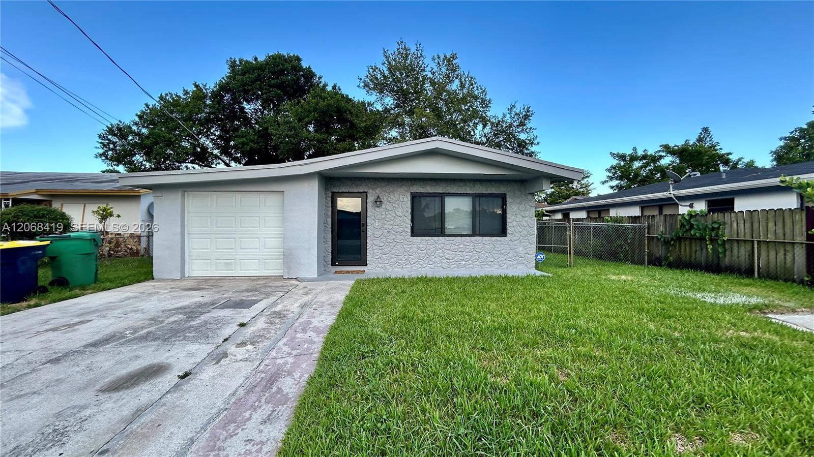 230 NW 8th Ave, Dania Beach FL 33004