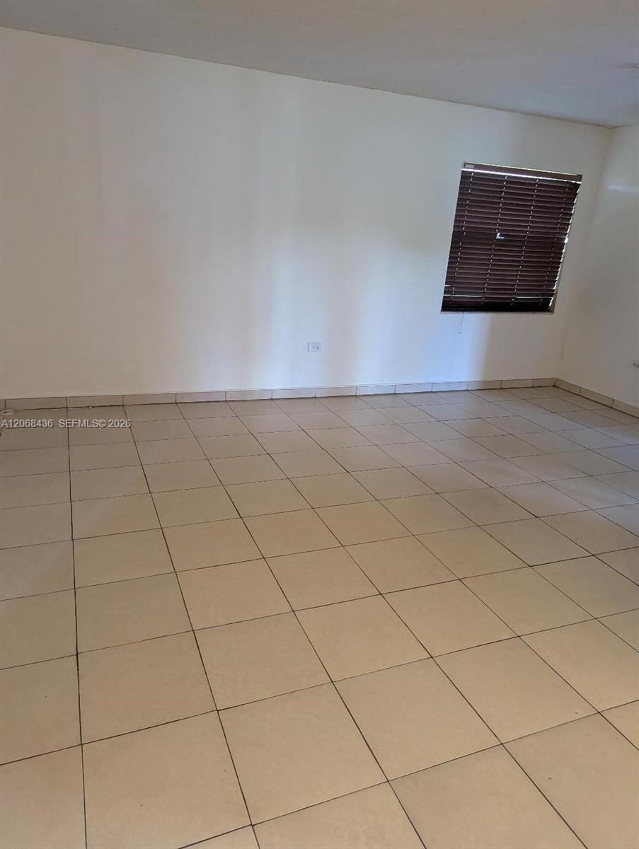 8380 S Missionwood Cir, Miramar FL 33025 photo 2
