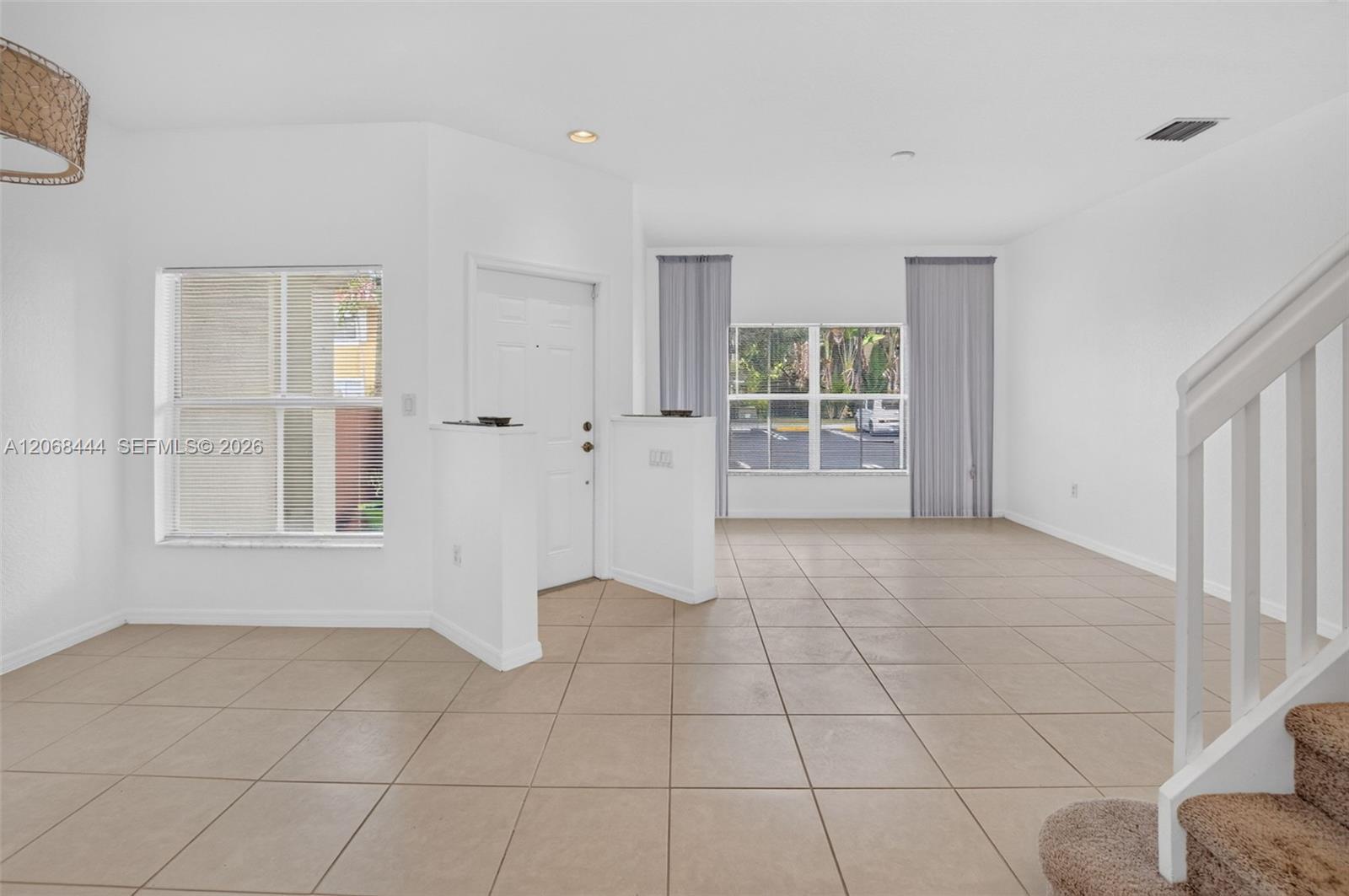 218 Lake Monterey Cir, Boynton Beach FL 33426 photo 4