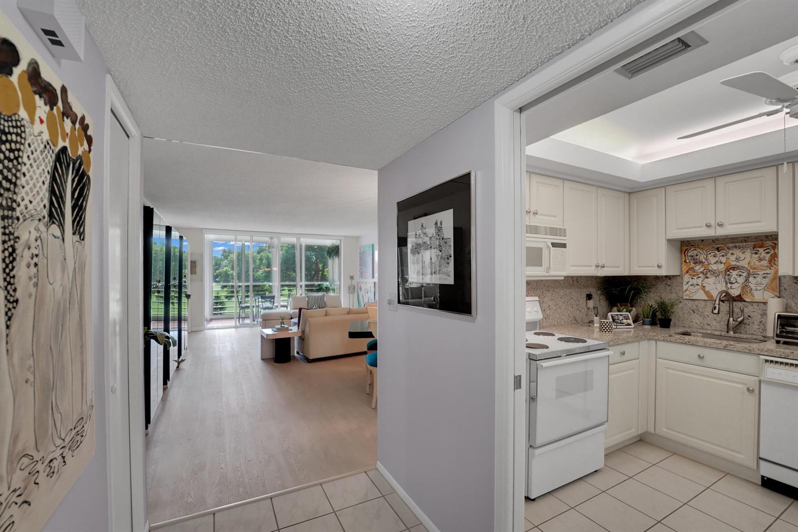 804 CYPRESS GROVE Lane # 210, Pompano Beach FL 33069 photo 5