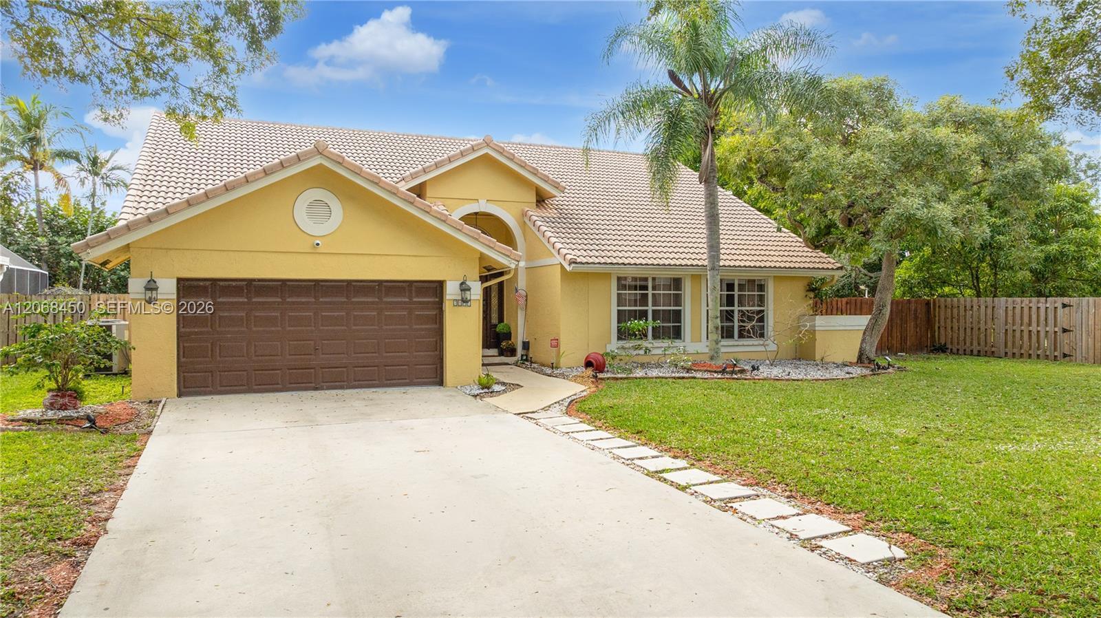 7171 NW 44th Ln, Coconut Creek FL 33073 photo 2