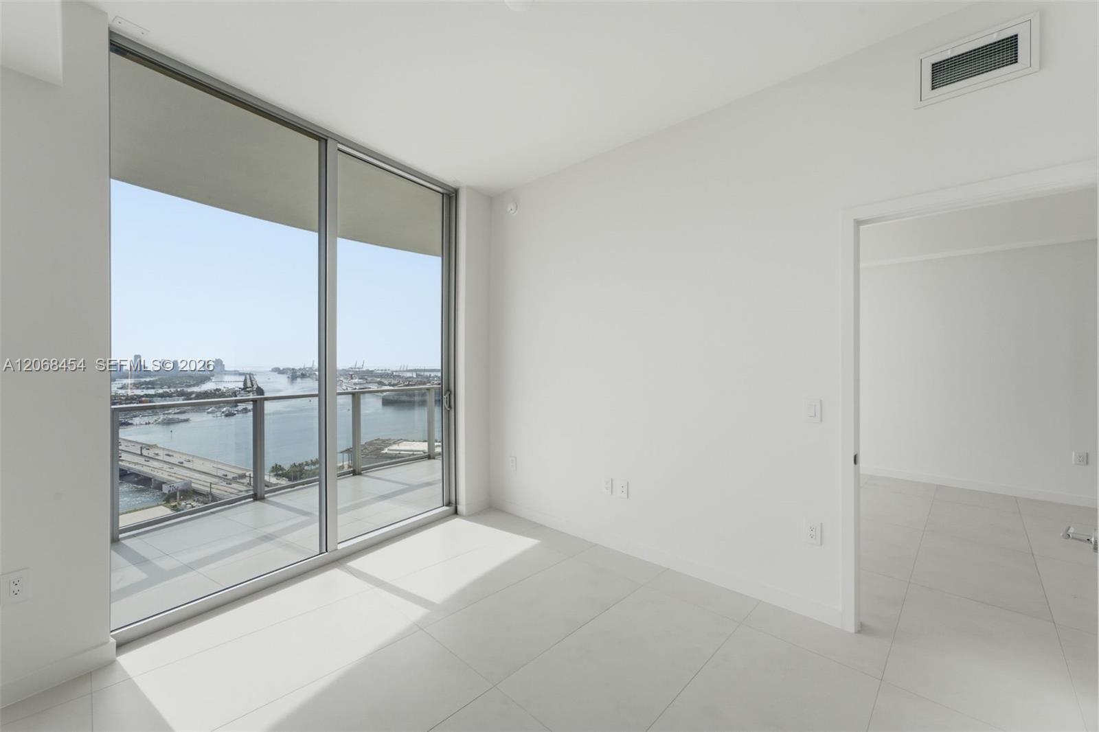 1400 Biscayne Blvd. # 3004, Miami FL 33132 photo 3
