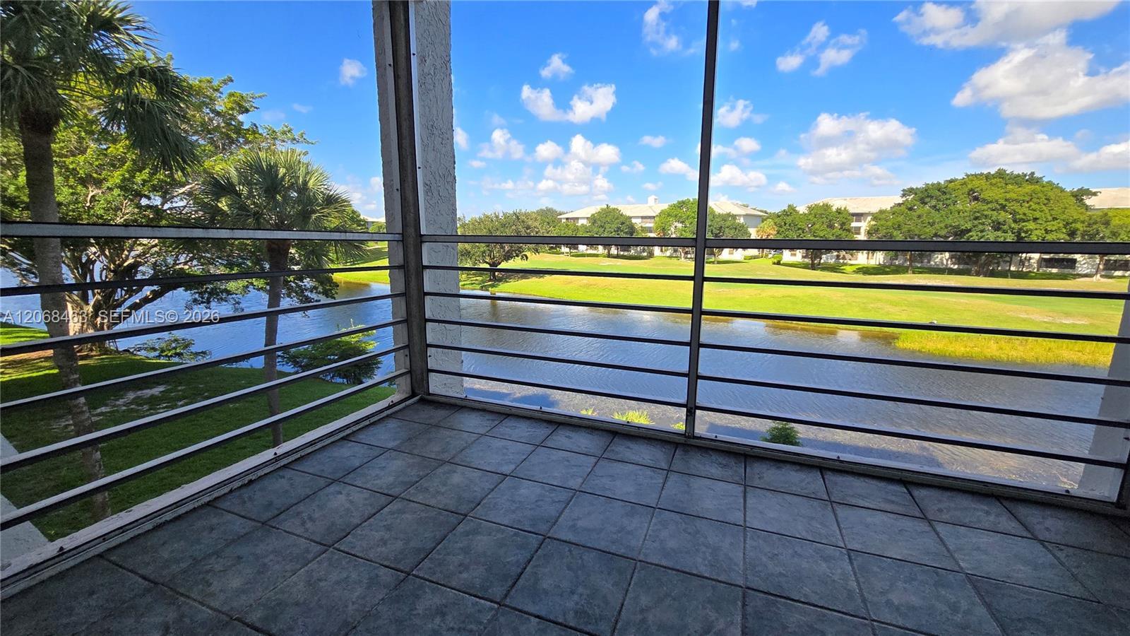 9230 Lagoon Pl # 310, Davie FL 33324 photo 2