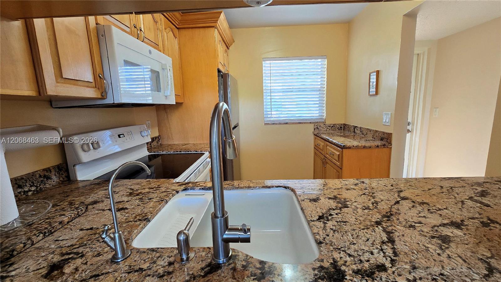 9230 Lagoon Pl # 310, Davie FL 33324 photo 5