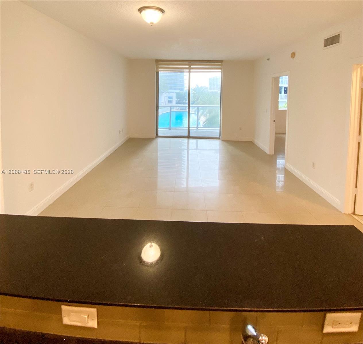 1060 Brickell Ave # 1413, Miami FL 33131 photo 4