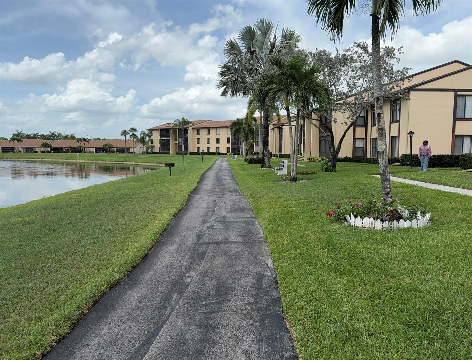 826 Sky Pine Way # G2, FL 33415 photo 2