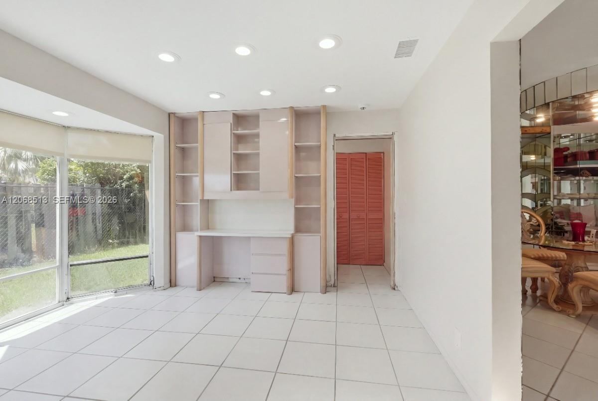 7300 Corkwood Ter, Tamarac FL 33321 photo 2