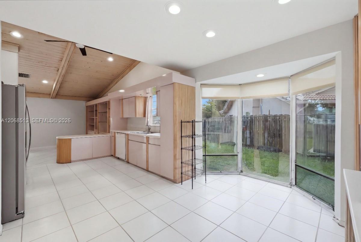 7300 Corkwood Ter, Tamarac FL 33321 photo 3