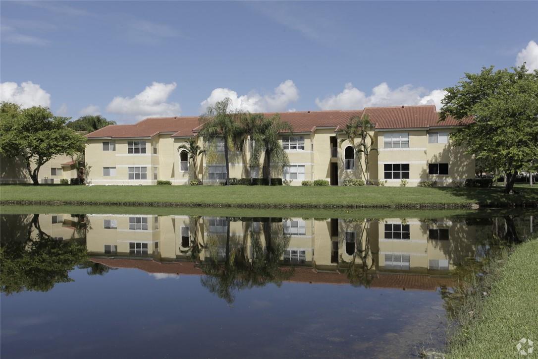 12730 VISTA ISLES Drive # 812, Sunrise FL 33325 photo 3