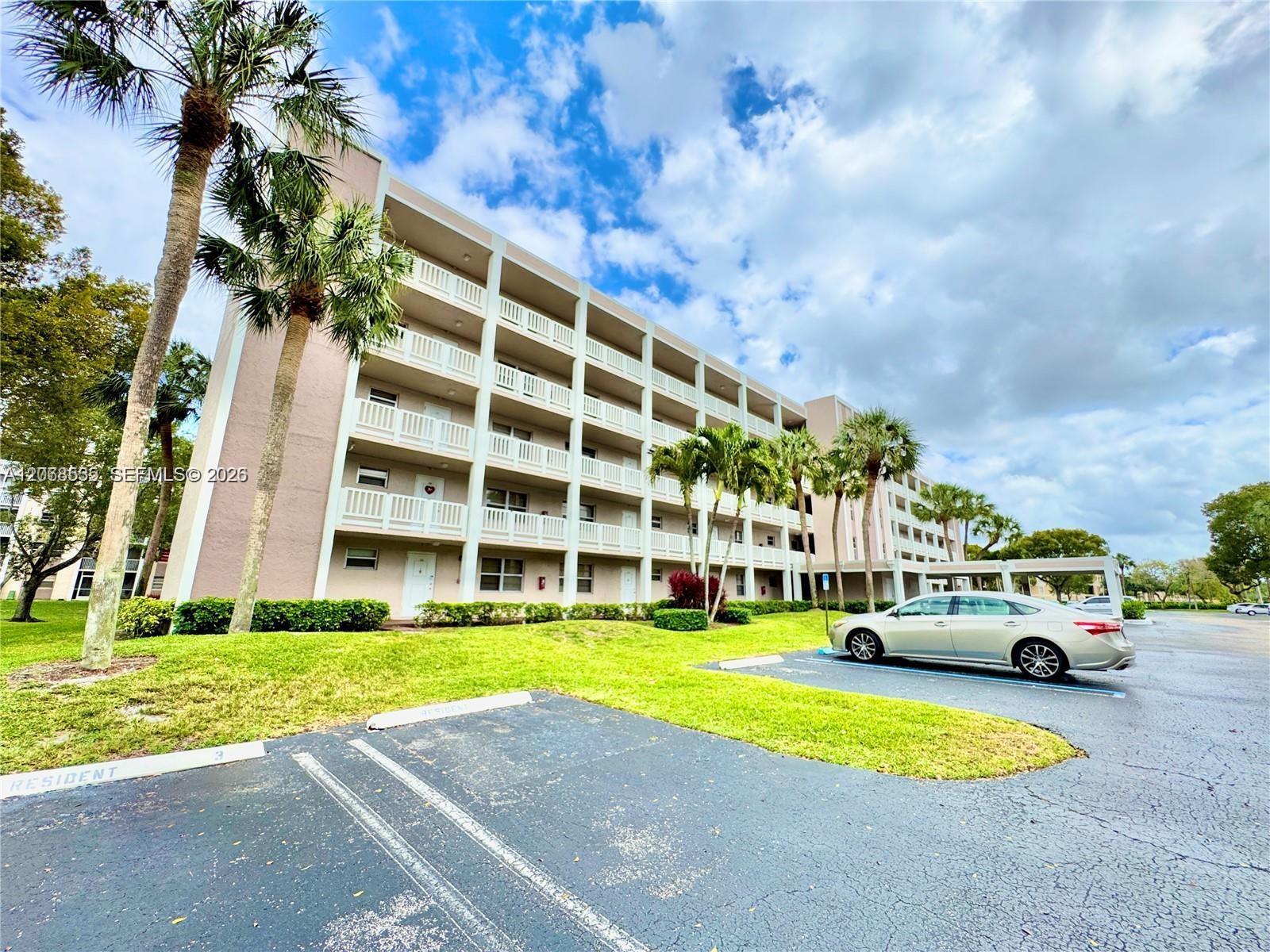 1075 Riverside Dr # 302, Coral Springs FL 33071