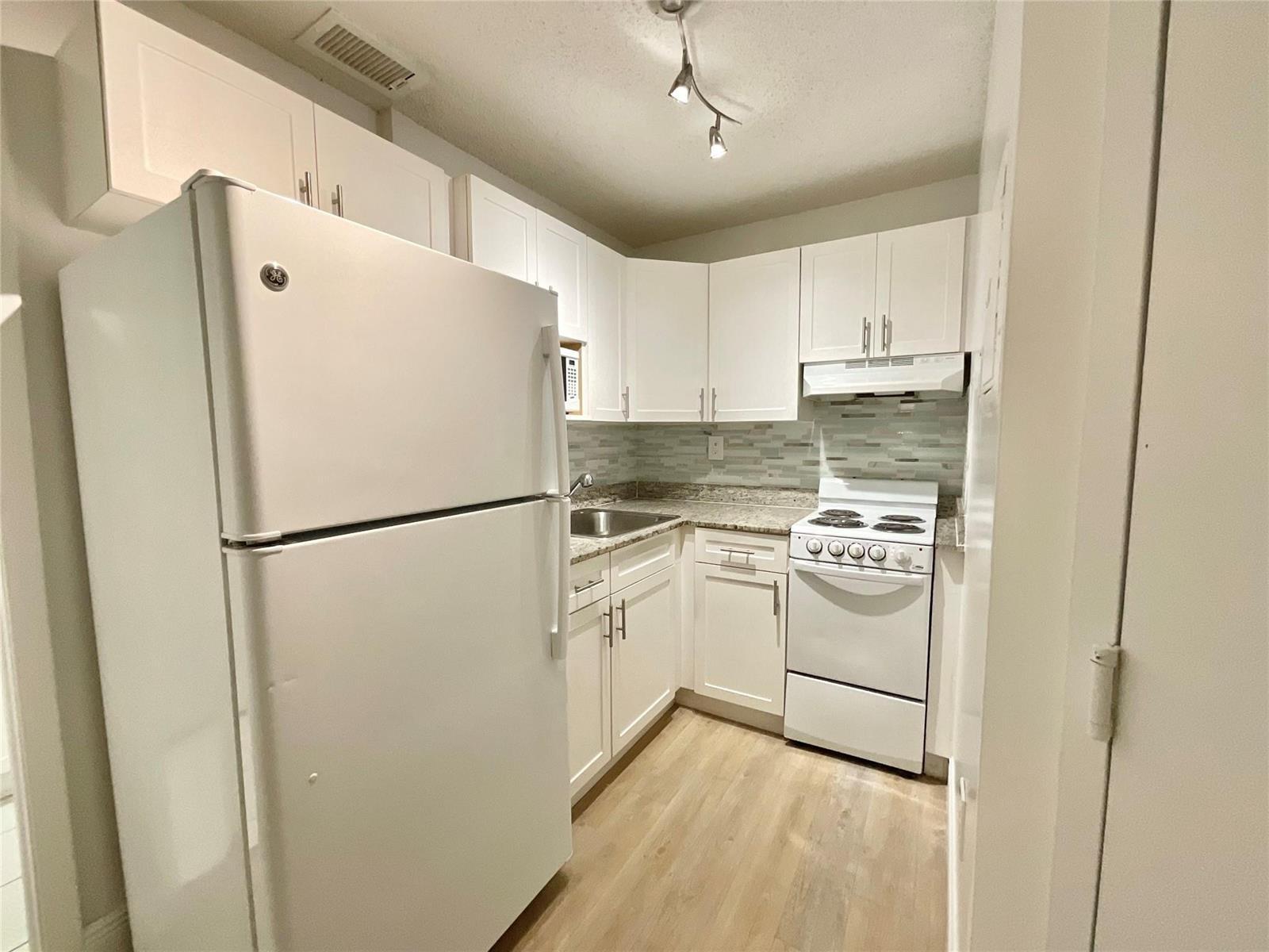 9517 Fontainebleau Boulevard # 228, Miami FL 33172 photo 3