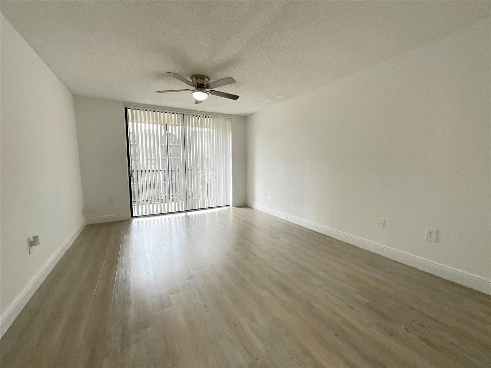 9517 Fontainebleau Boulevard # 604, Miami FL 33172 photo 2