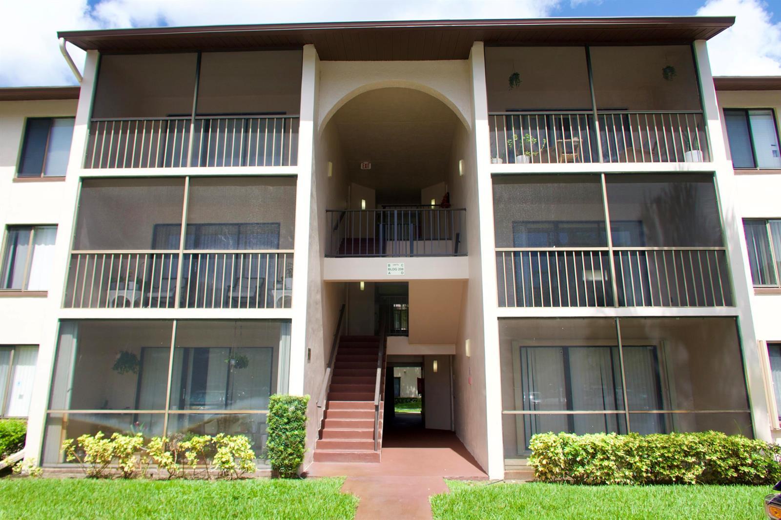 208 FOXTAIL Drive # D2, FL 33415 photo 2
