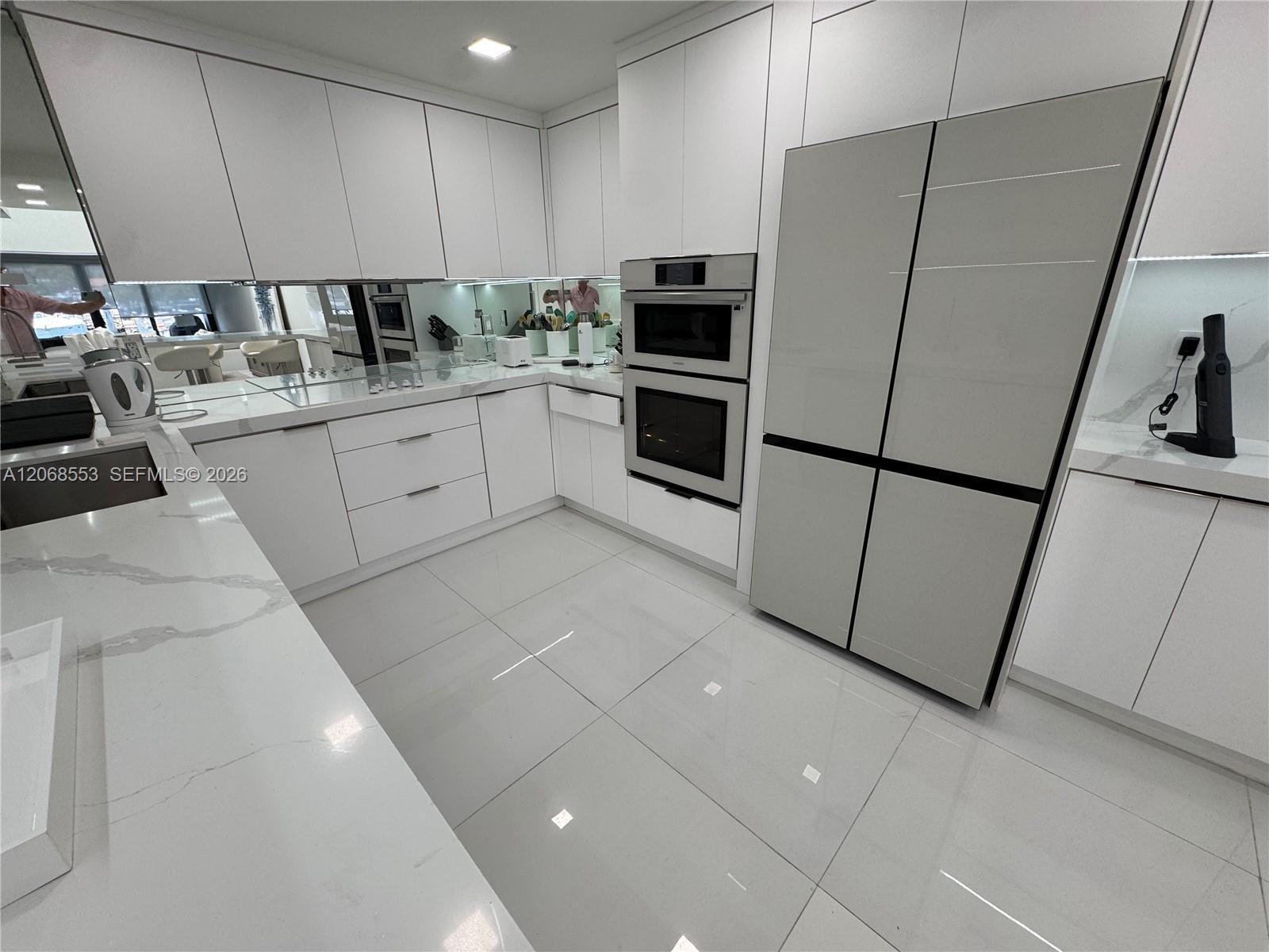 336 Poinciana Dr # 1008, Sunny Isles Beach FL 33160 photo 4