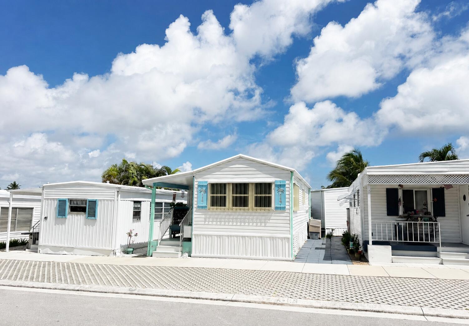 6 BRINY BREEZES Boulevard # A, Briny Breezes FL 33435 photo 2