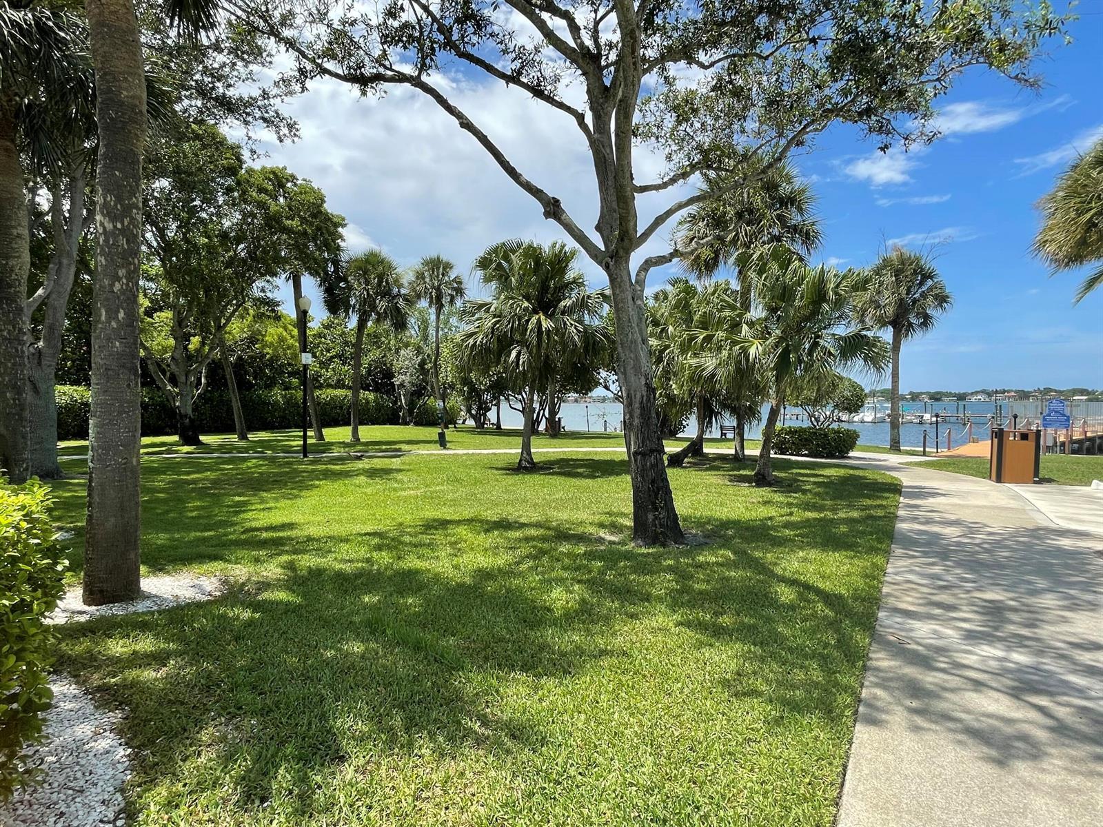825 CENTER Street # 8A, Jupiter FL 33458 photo 3