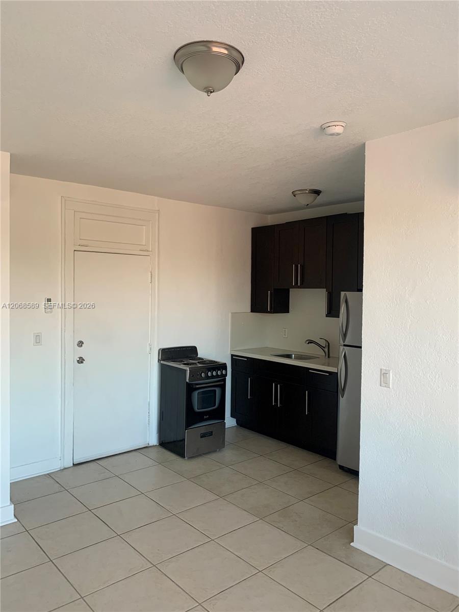 712 SW 56 AV # 8B, Coral Gables FL 33134 photo 5