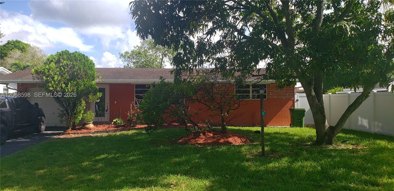 8351 Johnson St, Pembroke Pines FL 33024 photo 2