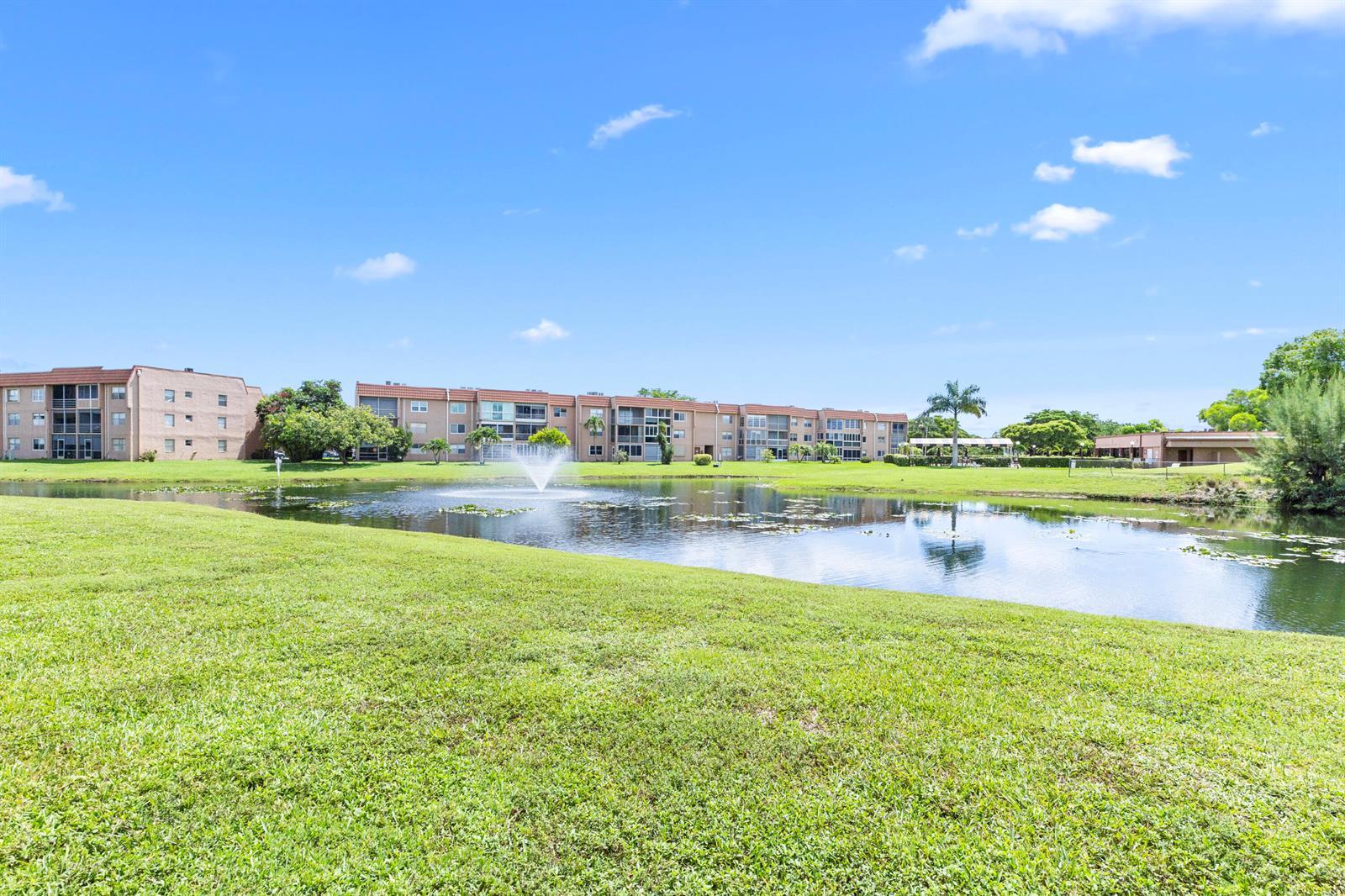 9861 Sunrise Lakes Boulevard # 101, Sunrise FL 33322 photo 4
