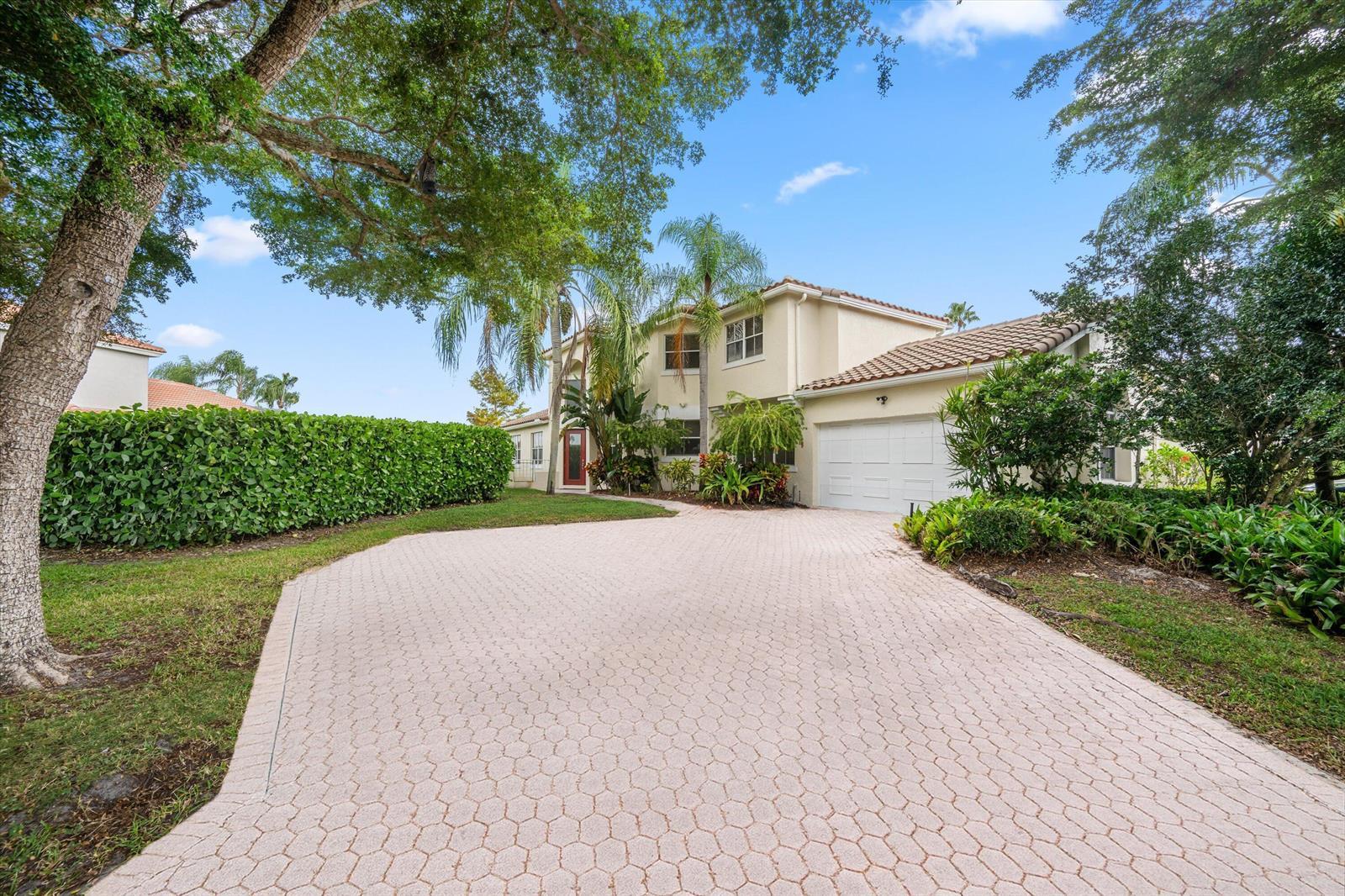 2104 Country Golf Drive, Wellington FL 33414