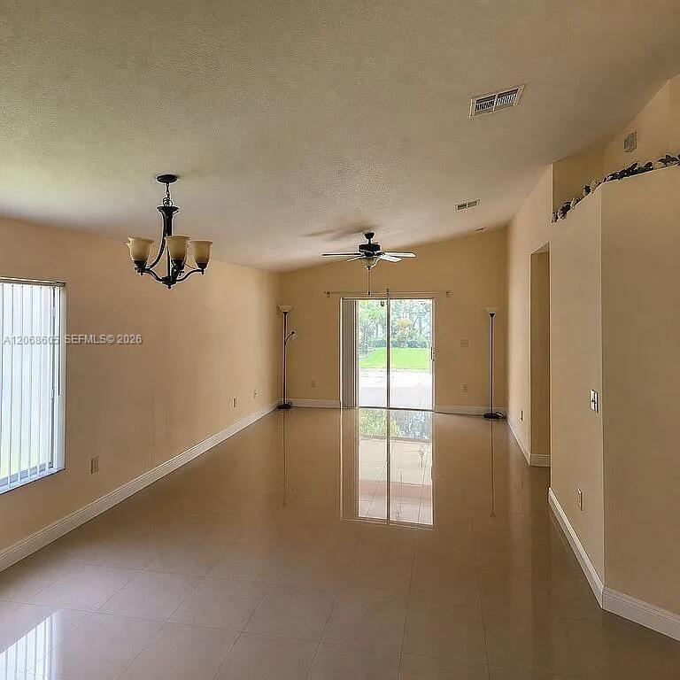 4638 SW 134th Ave, Miramar FL 33027 photo 2